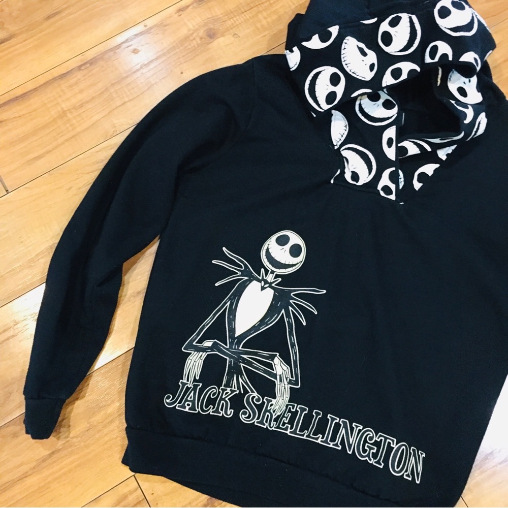 Jack Skellington Black Hoodie Halloween sweatshirt winter cozy